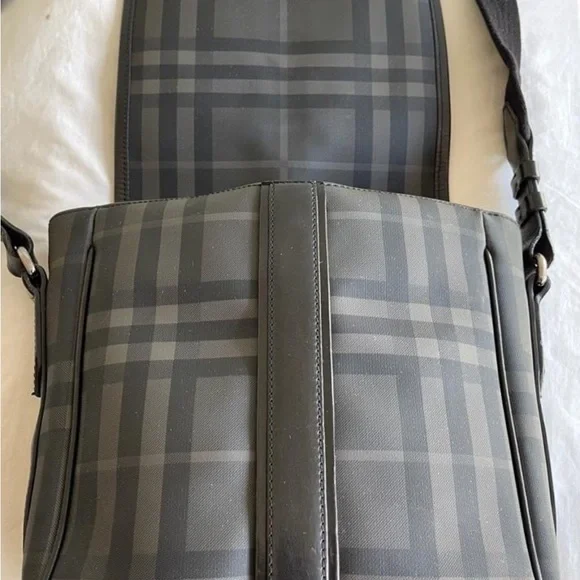 Burberry Crossbody Bag - Picture 2 of 12